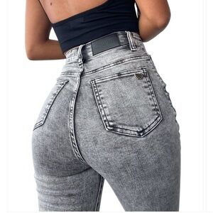 Chipre Golden High Rise Skinny in Acid Wash Women's Gray Jeans